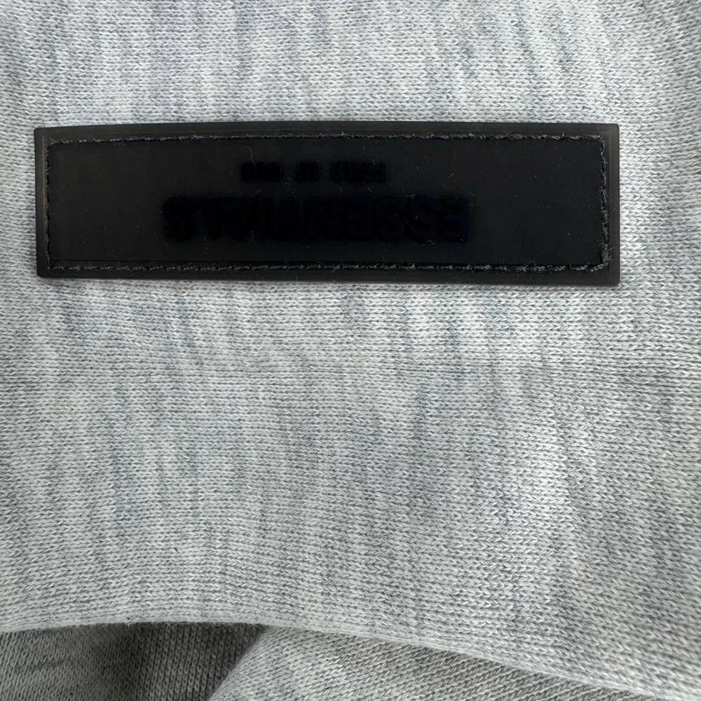 Essentials Fear of God (Light Oatmeal) Hoodie Size Small #78 - Picture 2 of 6